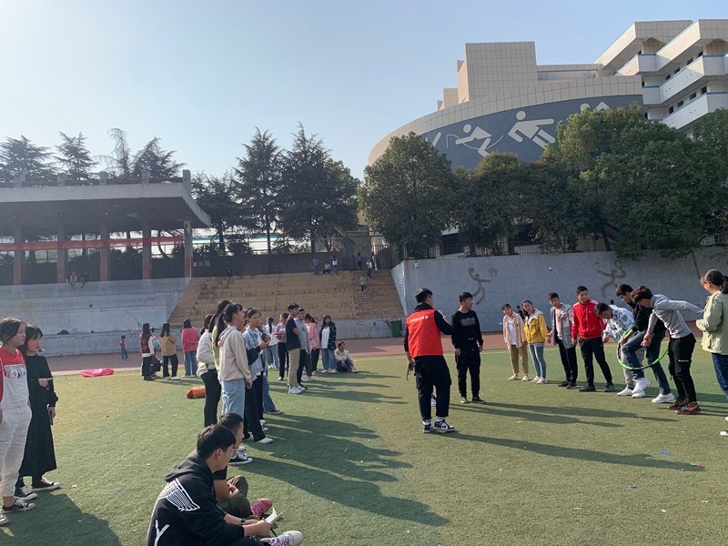 趣味运动会活动策划3.jpg