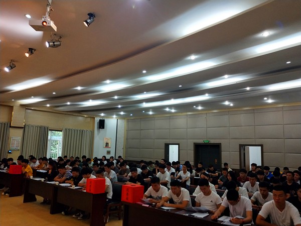 20190613团学代表大会2_54725.jpg 20190613团学代表大会2.jpg