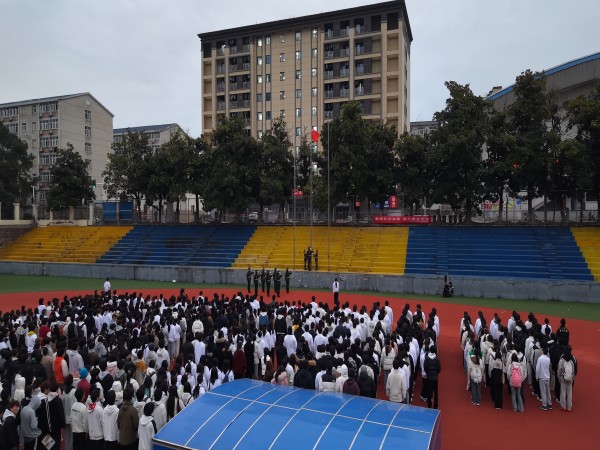 微信图片_20251117232703_168_439.jpg