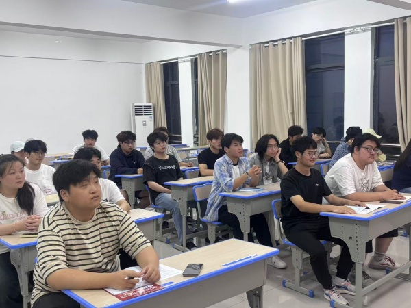 讲座图片 (1)_副本.jpg