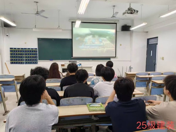 25建装班.jpg